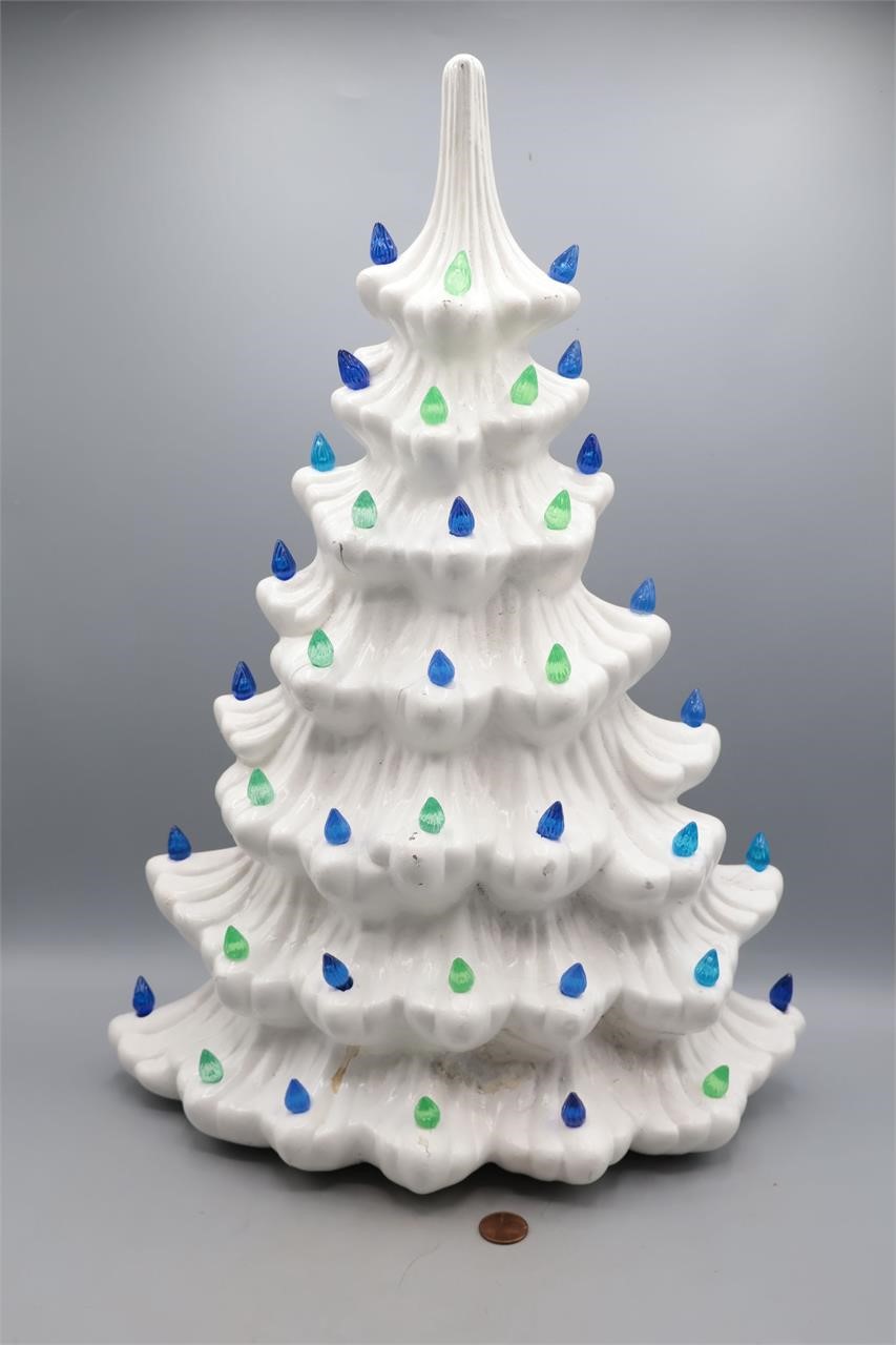 Vtg. 1/2-Mold Ceramic Lighted White Christmas Tree