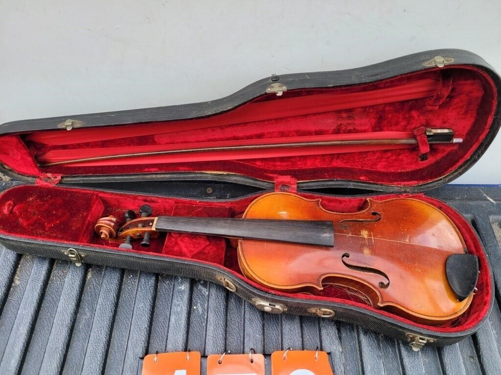 vintage violin