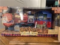 New Harry Potter Platform 9-3/4 Set (hallway)
