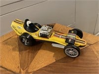 Hasbro Yellow Tail Wind Up Racer  (hallway)