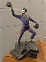 Joker Figure 1806/4650  (hallway)