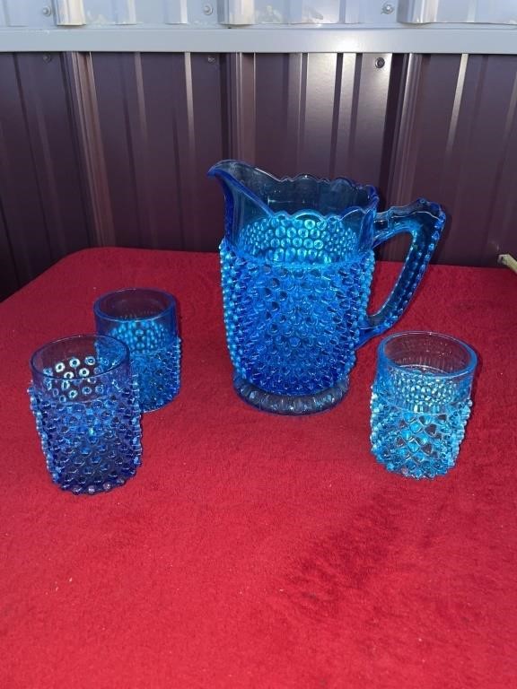 Fenton large blue hobnail pitcher and 3 glasses