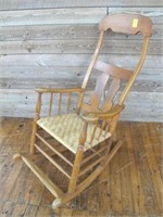UNIQUE PINE PRIMITIVE ROCKING CHAIR 43 INCHES TALL