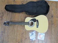 STAGG MOD. SW201 1/2 N P2 ACOUSTIC GUITAR W/ CASE