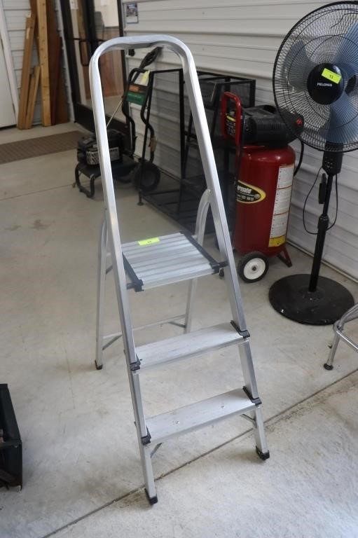 Aluminum Utility Ladder