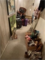 Bar Hallway - includes suitcases, wall art &
