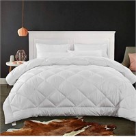 $80 (K) Bed Comforter