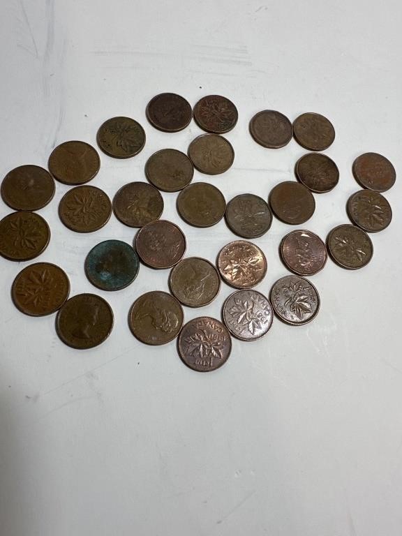 Large lot of (30) Canadian Pennies dating