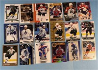 18-mixed Eric Lindros hockey cards