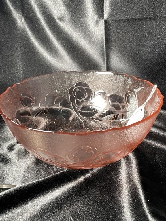 VTG Arcoroc Rosalina Pink Serving Bowl