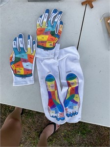Reflexology gloves and socks