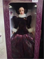 Hallmark Exclusive Holiday Traditions Barbie 17094