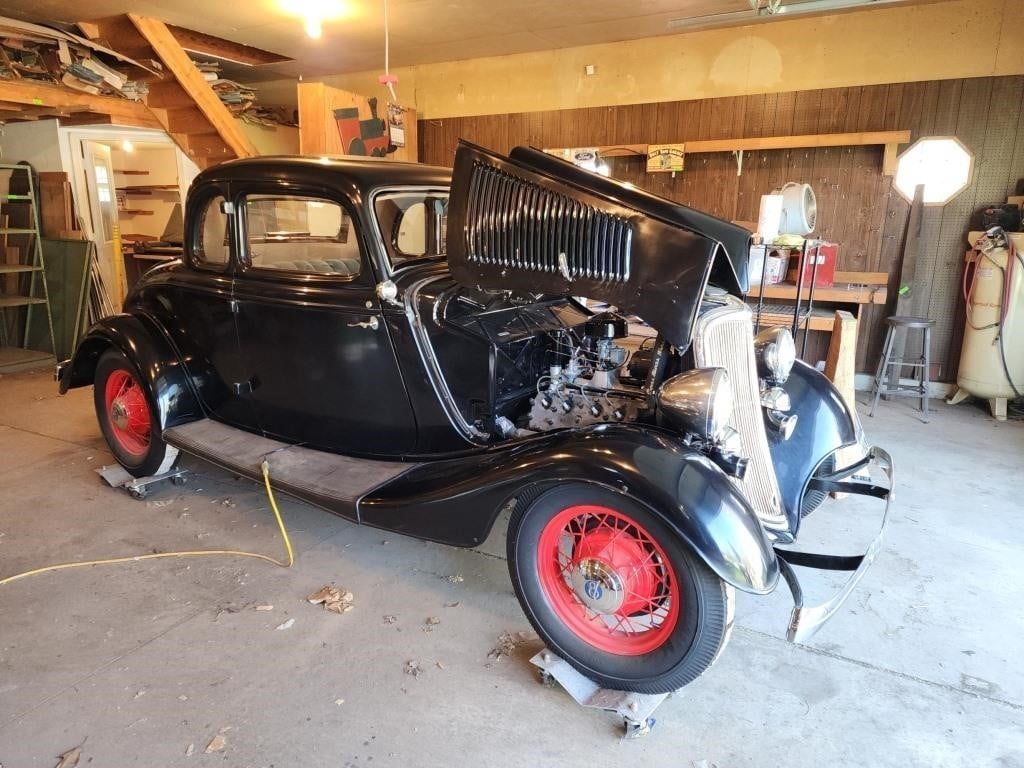 1933 Ford V8, 5 Window Coupe. Barn