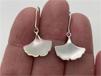Sterling Silver dangle gingko leaf earrings(1.6g)