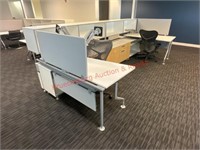 Steelcase 2 Station Cubical w/ 2 Chairs
