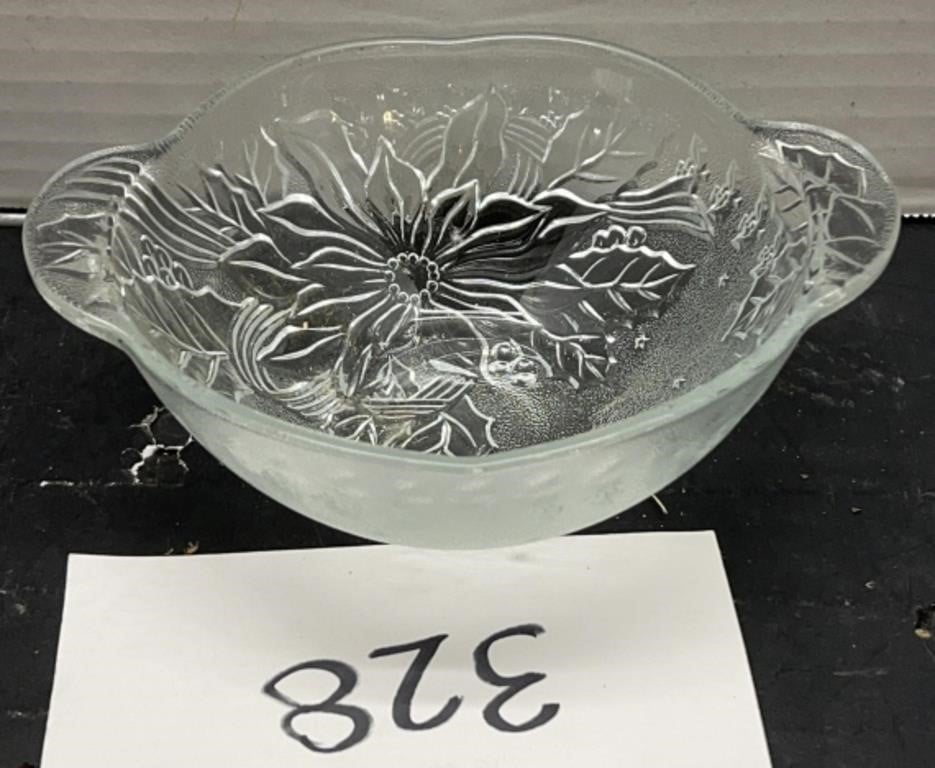 Vintage floral etched glass bowl with handles