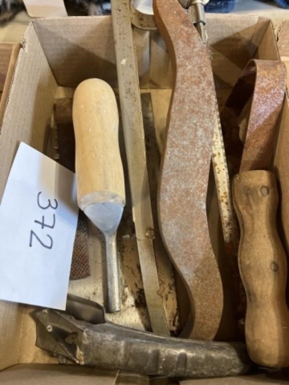 Vintage tool lot; saws & more