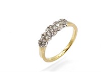 Diamond & 9ct yellow gold cluster ring