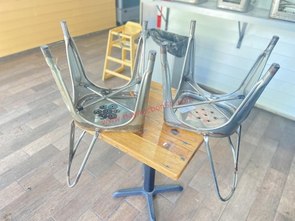 2 METAL CHAIRS