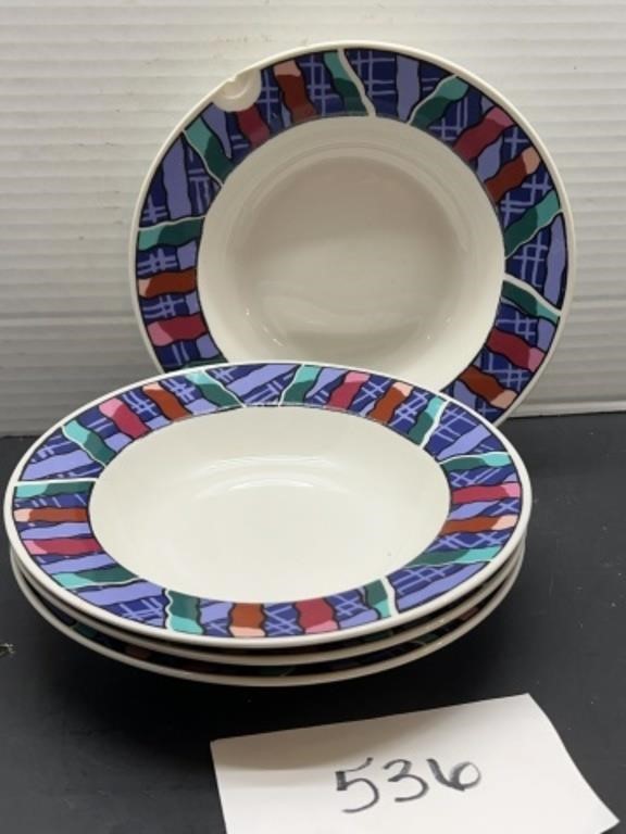 (4) Lynn’s ceramic bowls