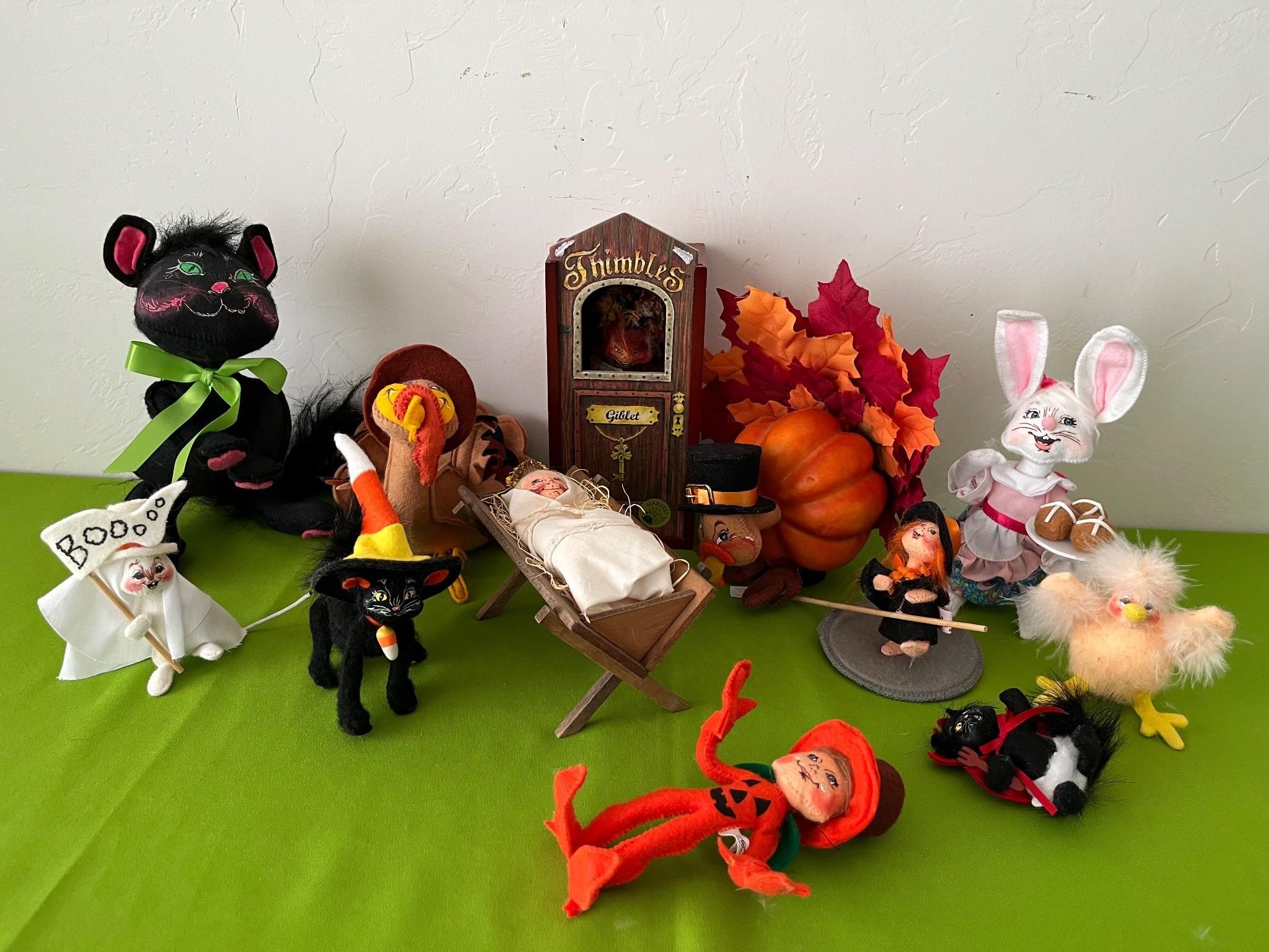 Annalee Mobilitee Fall Dolls + Thimbles Giblet
