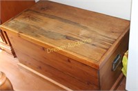 Cedar Chest 34.5x19x19.5H