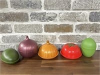 Kitchen Boxes / Decor: Pumpkin, Tomato, Red Onion,