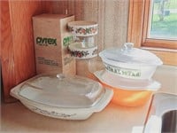Vintage Pyrex: Friedship & Honeysuckle Casseroles