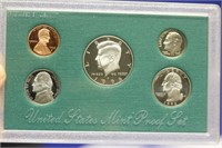 A 1996 US Mint Proof Set
