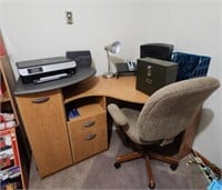 Desk, HP All-in-One Printer, Paper Shredder