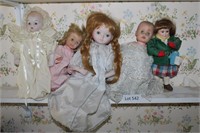 (5) Assorted Dolls