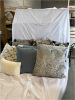 Lot of Contemporary Decorator Pillows