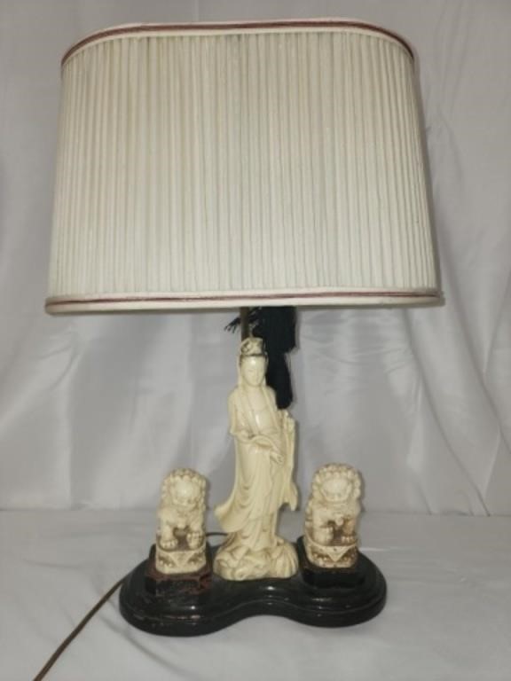 Vintage oriental style plastic and metal lamp