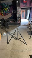 DJ stand Truss stand?  Missing top extention