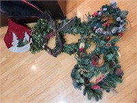 Christmas Greenery & Tree skirt
