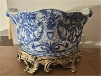 Brass bottom Large blue and white planter
