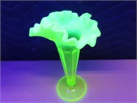 7" Ribbon Edge Uranium Green Glass Vase