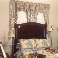 curtains and bedspread      Blue floral