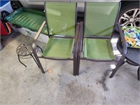 Set 2 Outdoor Chairs & 1 Table