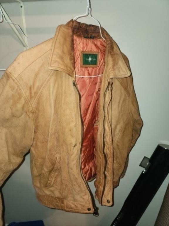 Hunt club leather jacket size medium