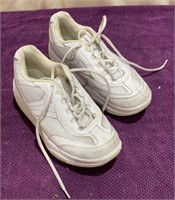 Trim-Step Women’s size 5 1/2 Sneakers