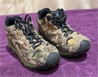 Ozark Trail size 12 Kids Hiking Shoes
