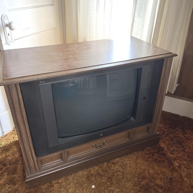 Vintage GE Console TV