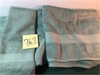 3 light green bath towels-30" x 54", 1 hand towel