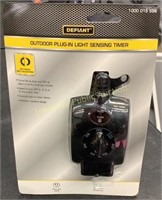 Defiant Outdoor Plug-In Light Sensing Timer
