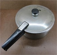 Vintage Presto Pressure Cooker Pot 6qt