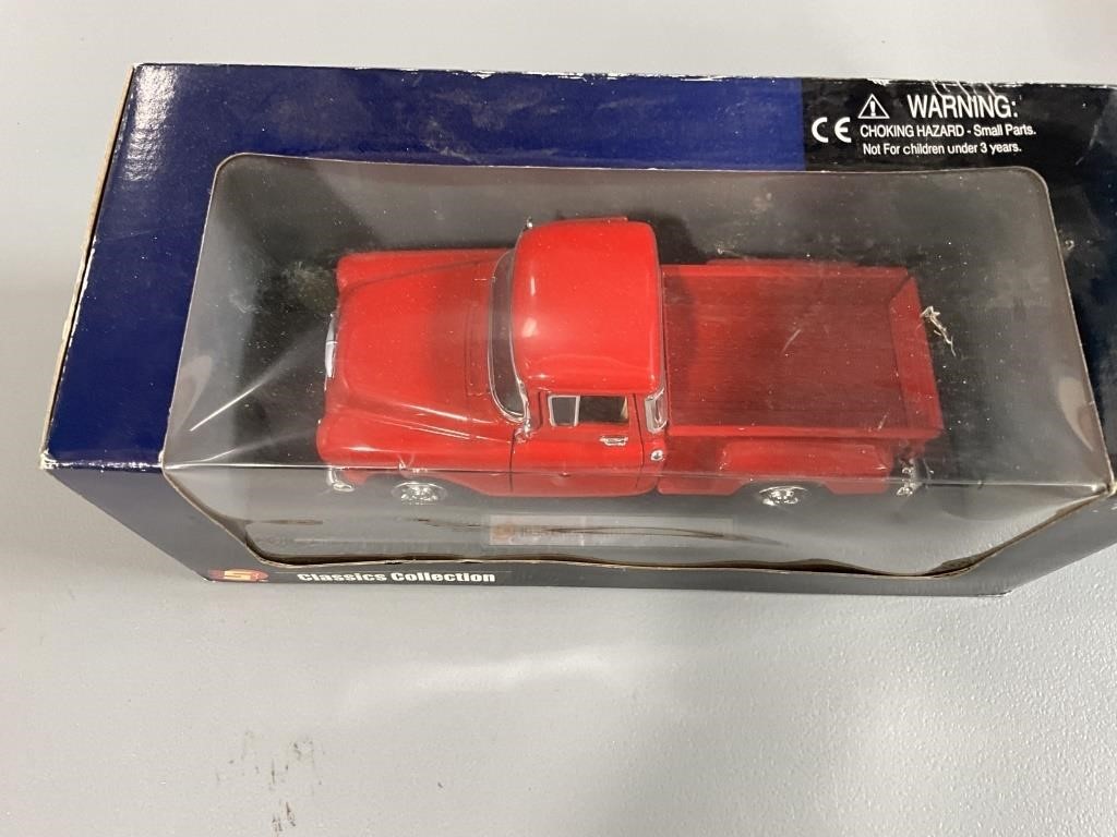 1955 Chevy 3100 step side 1:24 scale