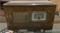 Vintage Westinghouse Short Wave Radio