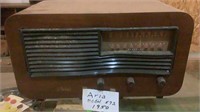 Vintage 1950 Aria Model 572 Radio