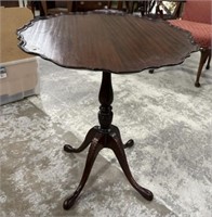 Vintage Mahogany Piecrest Pedestal Table